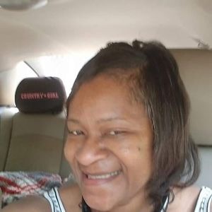 Meet your Posher, Regina